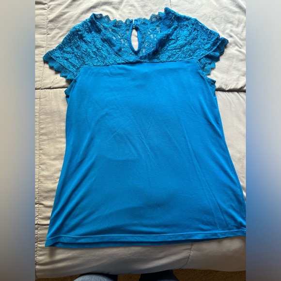 Simply Styled Petite Lace Top - Size M - Picture 5 of 5